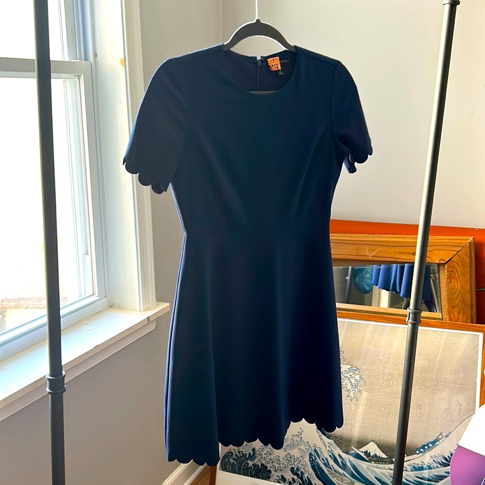 Banana republic navy scalloped a-like dress OP